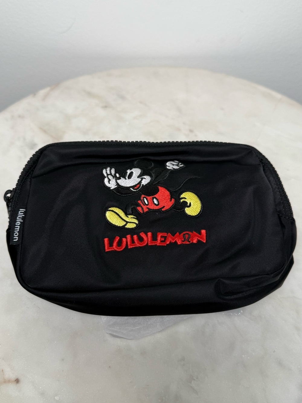 NWT Disney x lululemon Everywhere Belt Bag 1L – Mickey in Motion Black